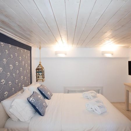 Blue, White And Grey Suites Ornos  Exterior foto