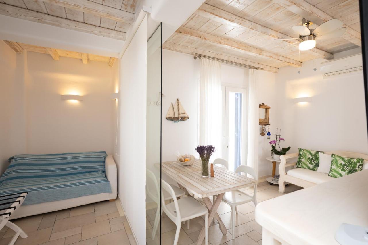 Blue, White And Grey Suites Ornos  Exterior foto